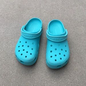 CROCS